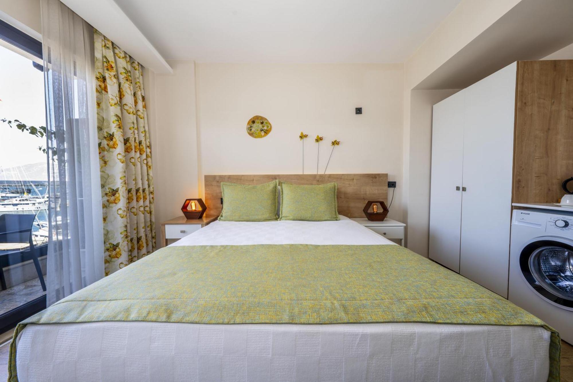 Ece Marina Suites Fethiye Exterior foto